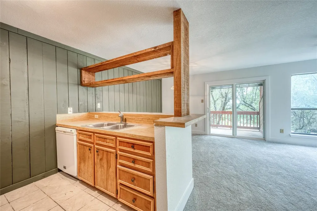 901 Cheyenne Horseshoe Bay TX 78657
