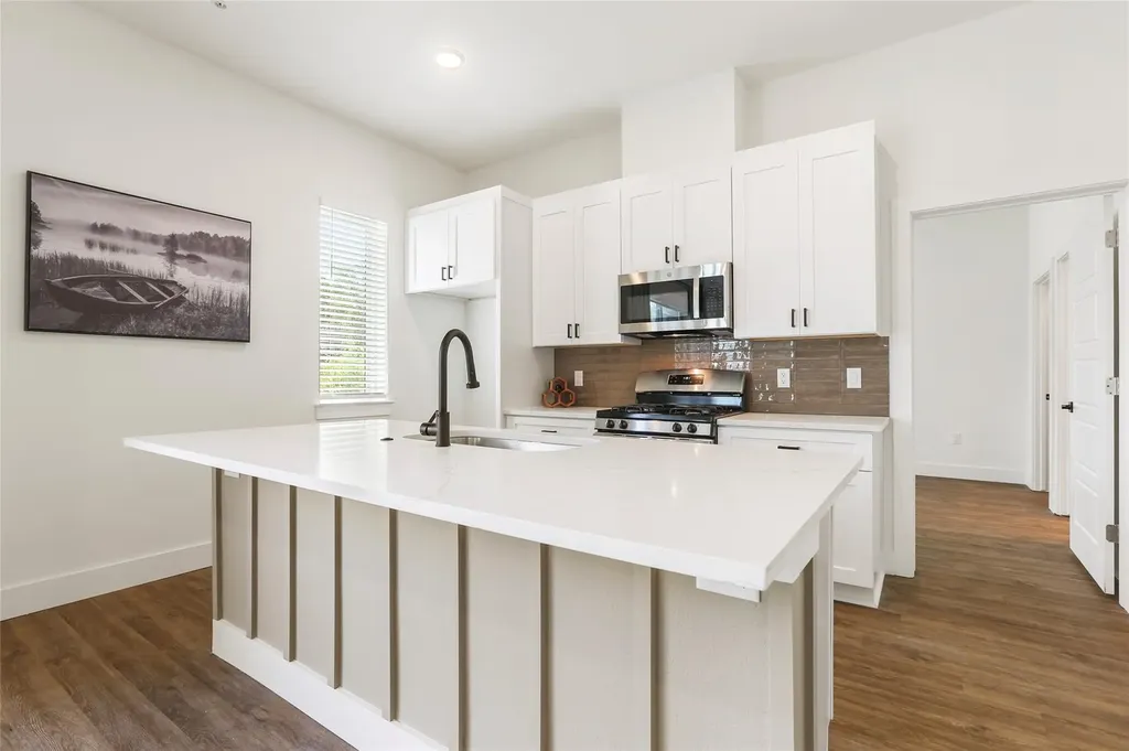 1811 Webberville Road Austin TX 78721