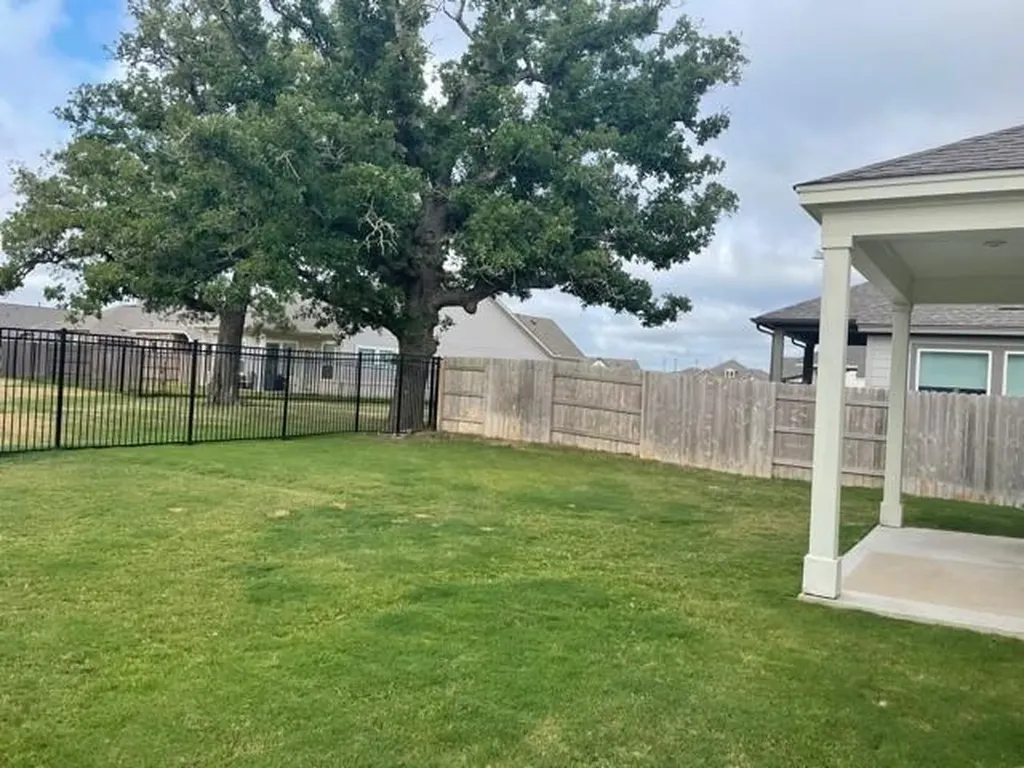 127 Patrick Herndon Drive Bastrop TX 78602
