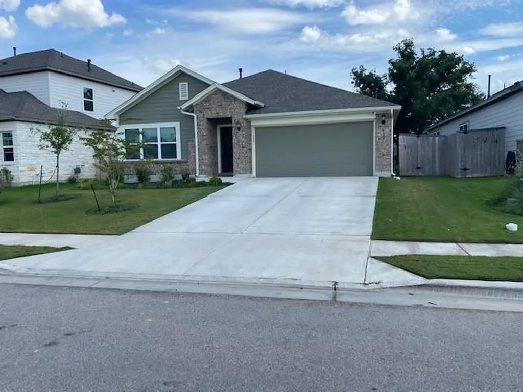 127 Patrick Herndon Drive Bastrop TX 78602