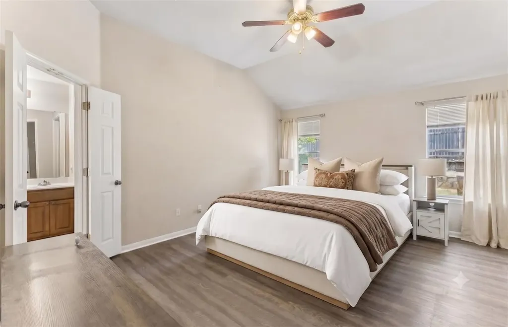 2106 Narrow Glen Parkway Austin TX 78744