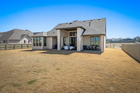 212 Jates Field Bend Liberty Hill TX 78642