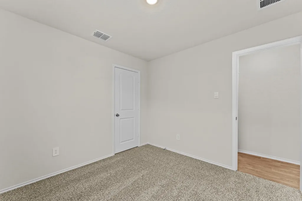 304 Wild Goose Drive Luling TX 78648
