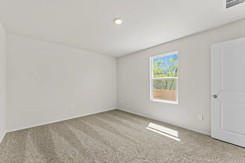 304 Wild Goose Drive Luling TX 78648