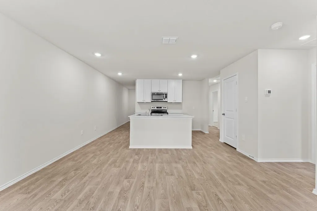 304 Wild Goose Drive Luling TX 78648