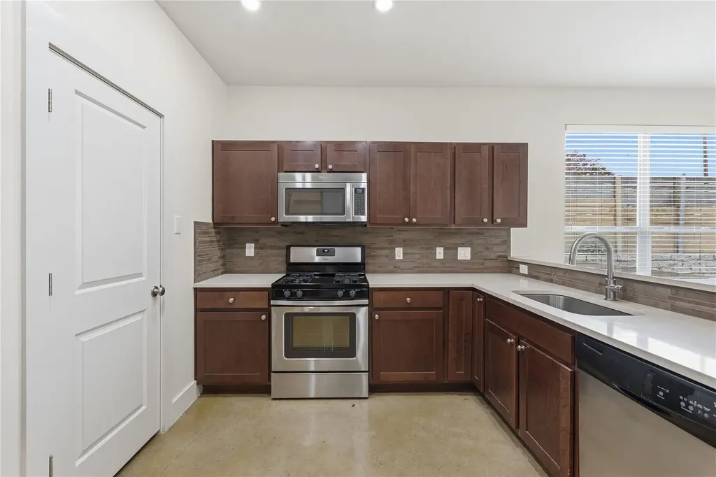 4124 Valley View Road Austin TX 78704