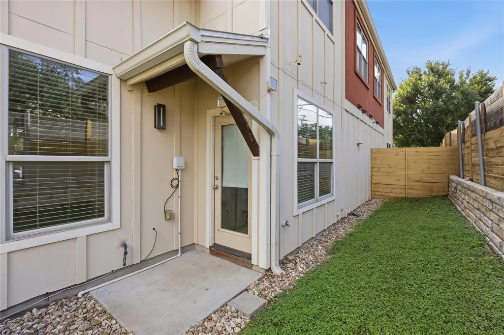 4124 Valley View Road Austin TX 78704
