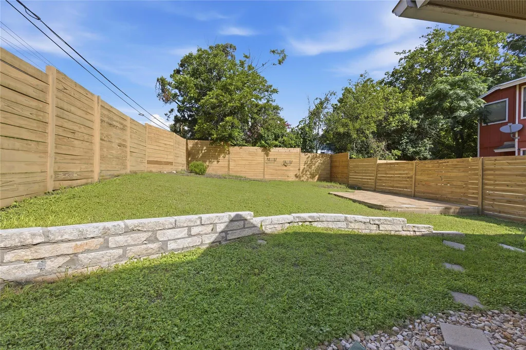 4124 Valley View Road Austin TX 78704