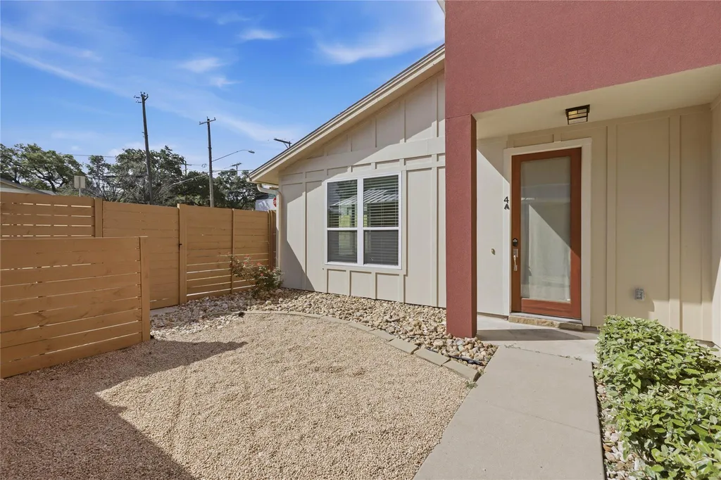 4124 Valley View Road Austin TX 78704