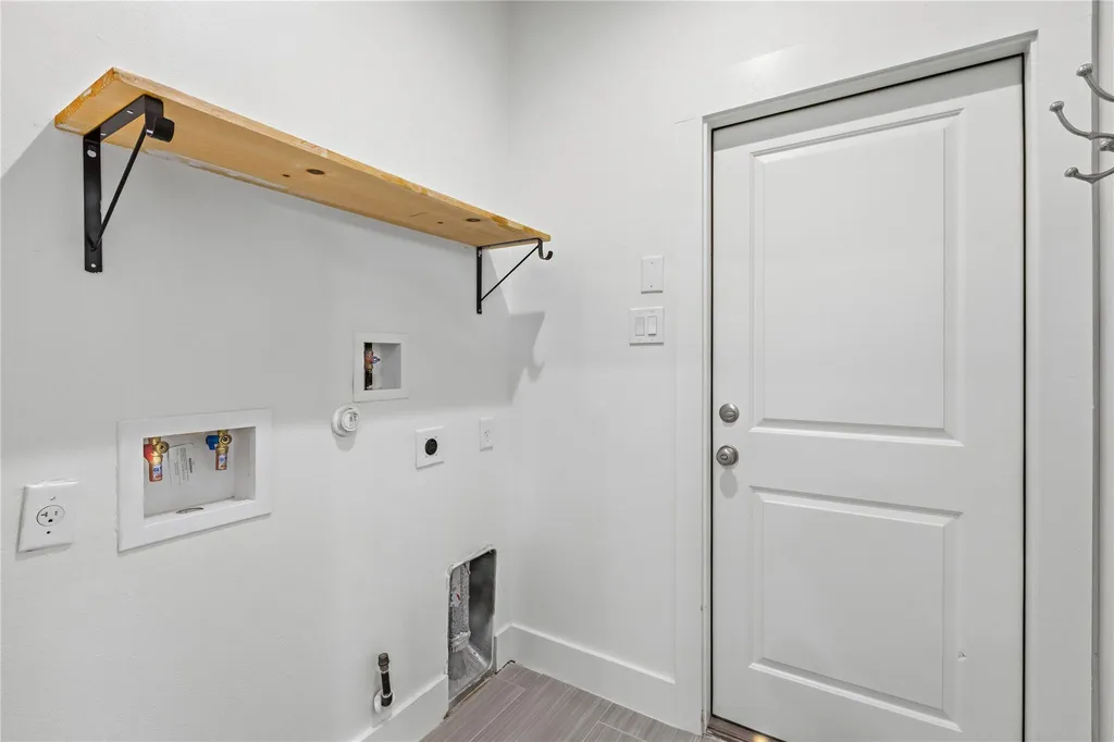 4124 Valley View Road Austin TX 78704