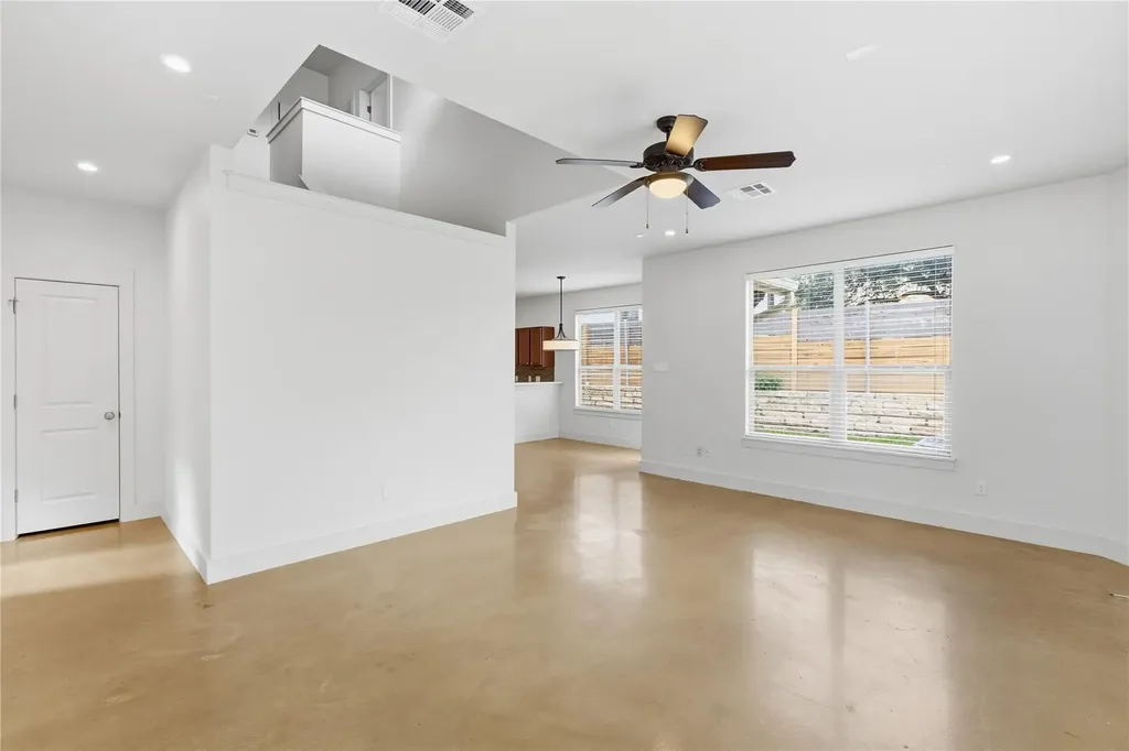 4124 Valley View Road Austin TX 78704