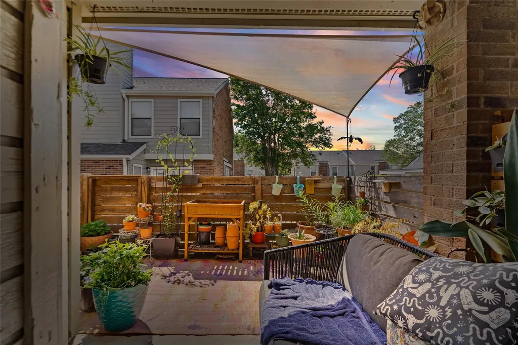 2018 W Rundberg Lane Austin TX 78758