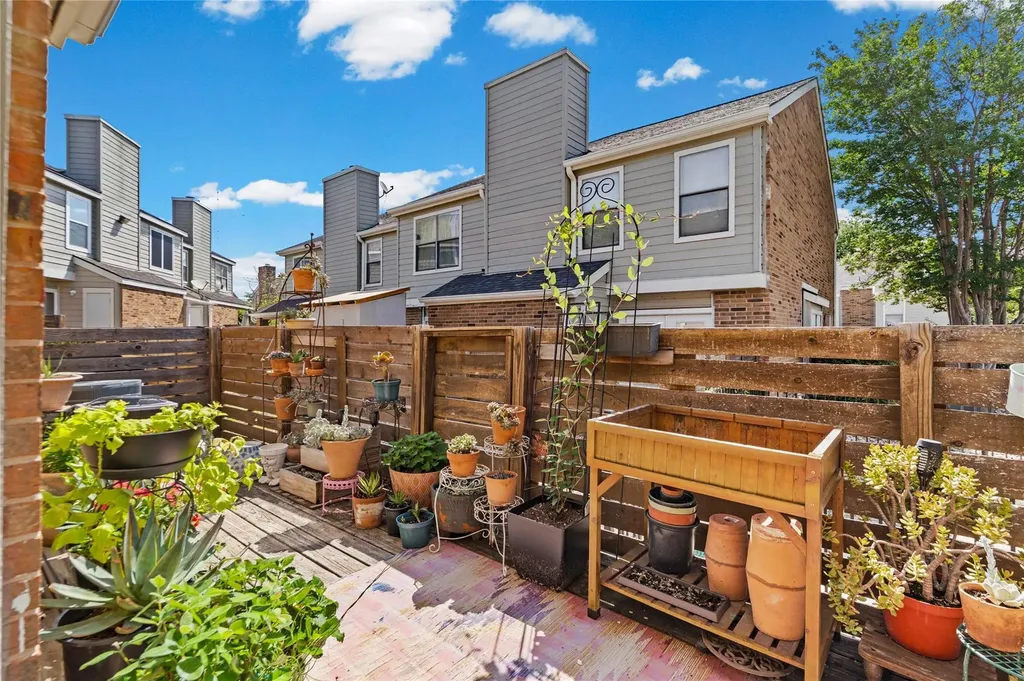 2018 W Rundberg Lane Austin TX 78758