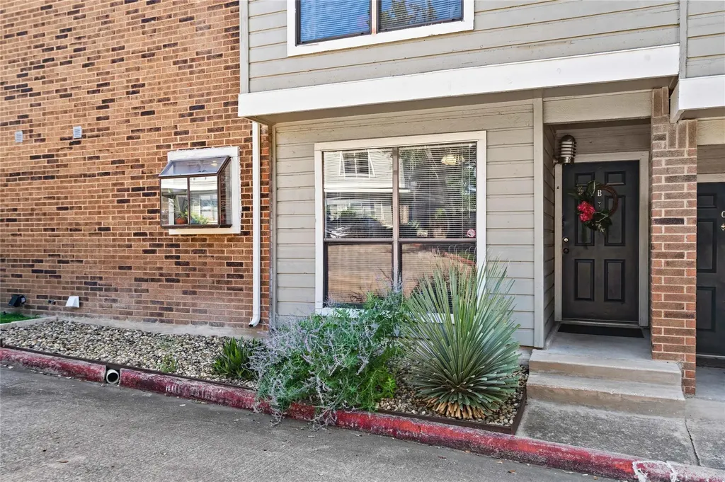 2018 W Rundberg Lane Austin TX 78758