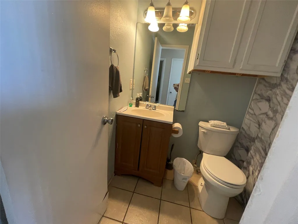 1605 Pleasant Cove Austin TX 78754