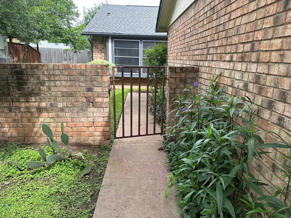 9217 Singing Quail Drive Austin TX 78758