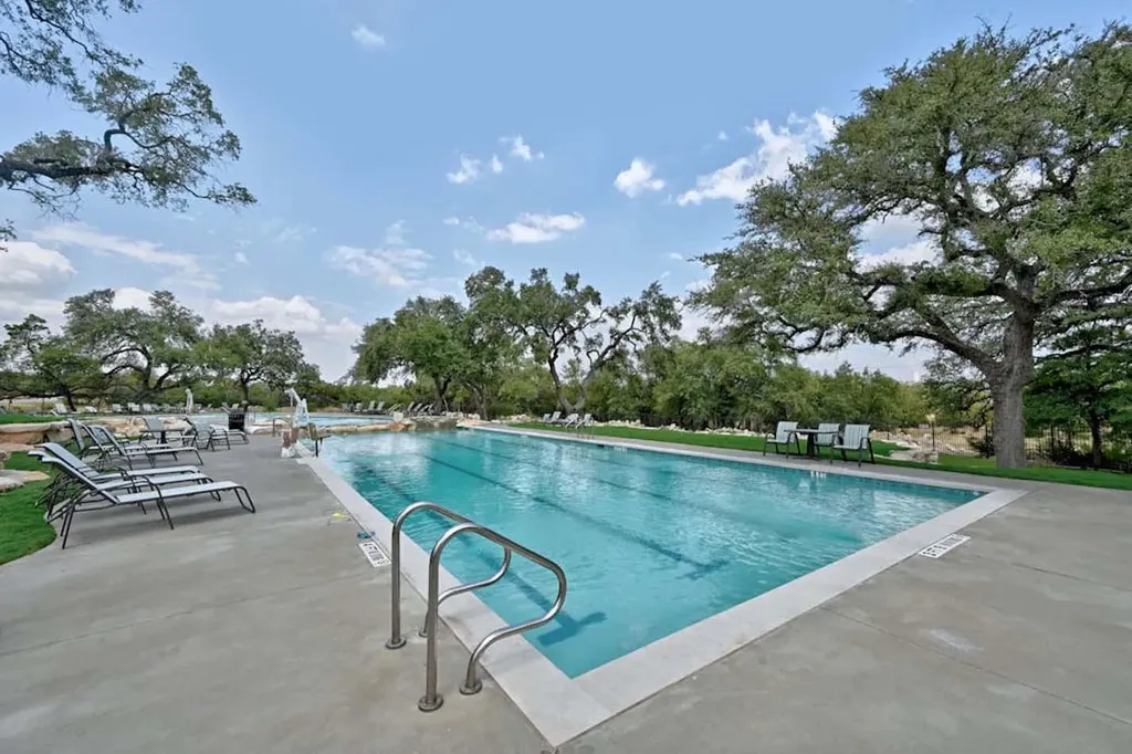 315 Leaning Rock Ridge Austin TX 78737