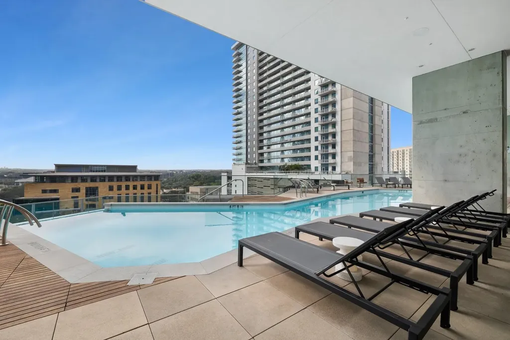 301 West Avenue Austin TX 78701