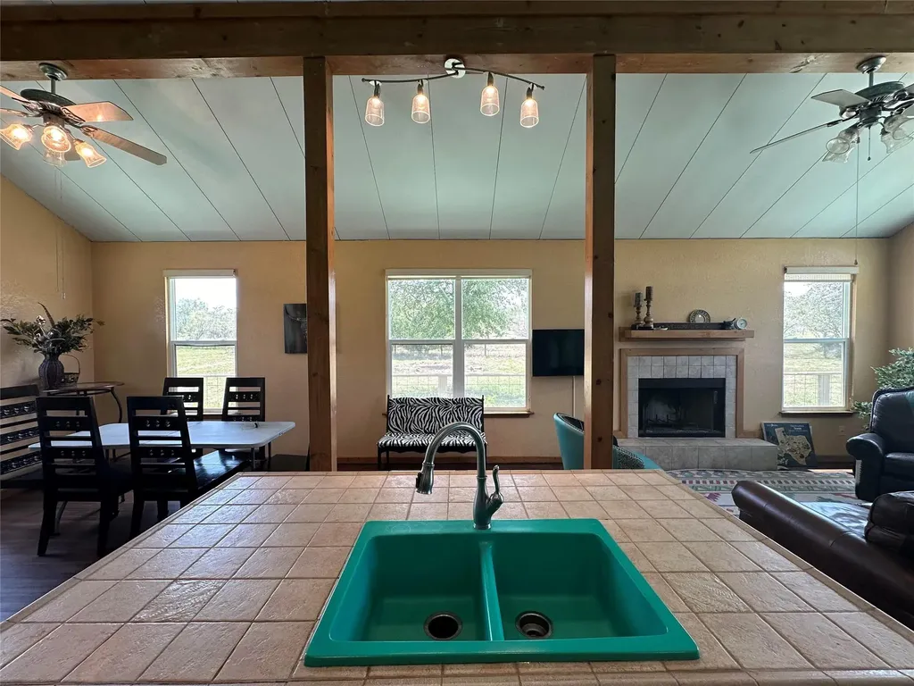 332 Turkey Dr Road Dripping Springs TX 78620
