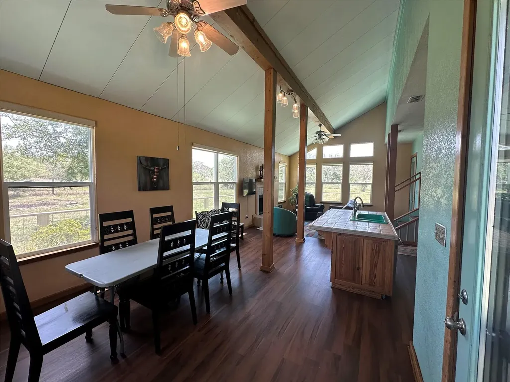 332 Turkey Dr Road Dripping Springs TX 78620
