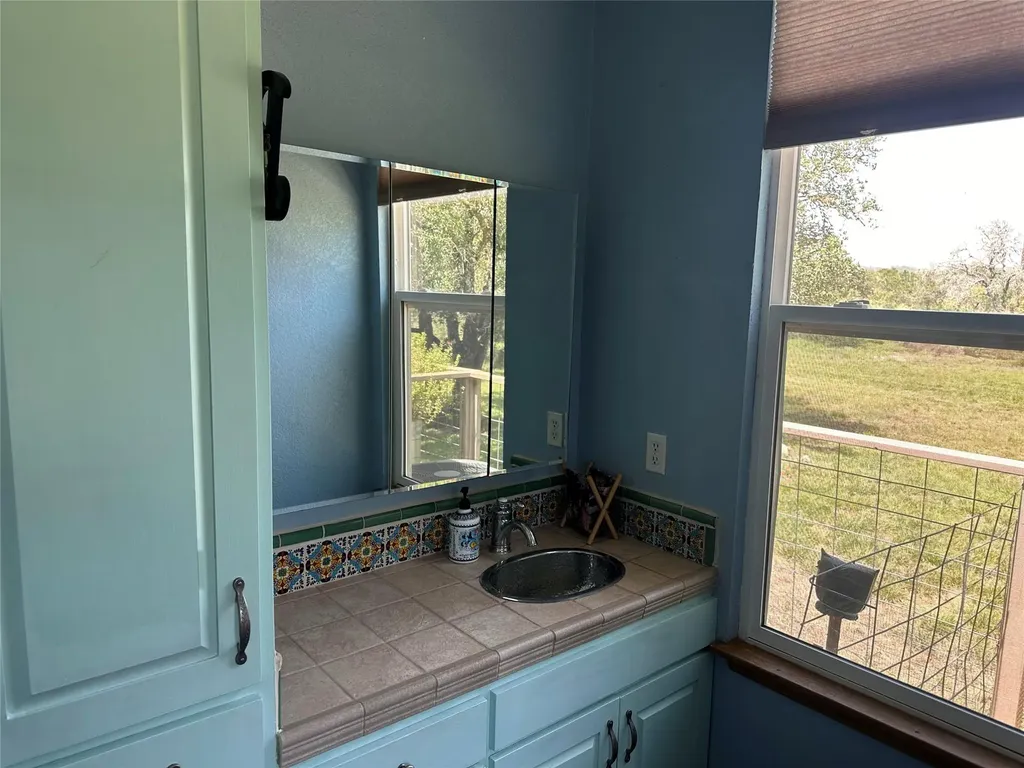 332 Turkey Dr Road Dripping Springs TX 78620