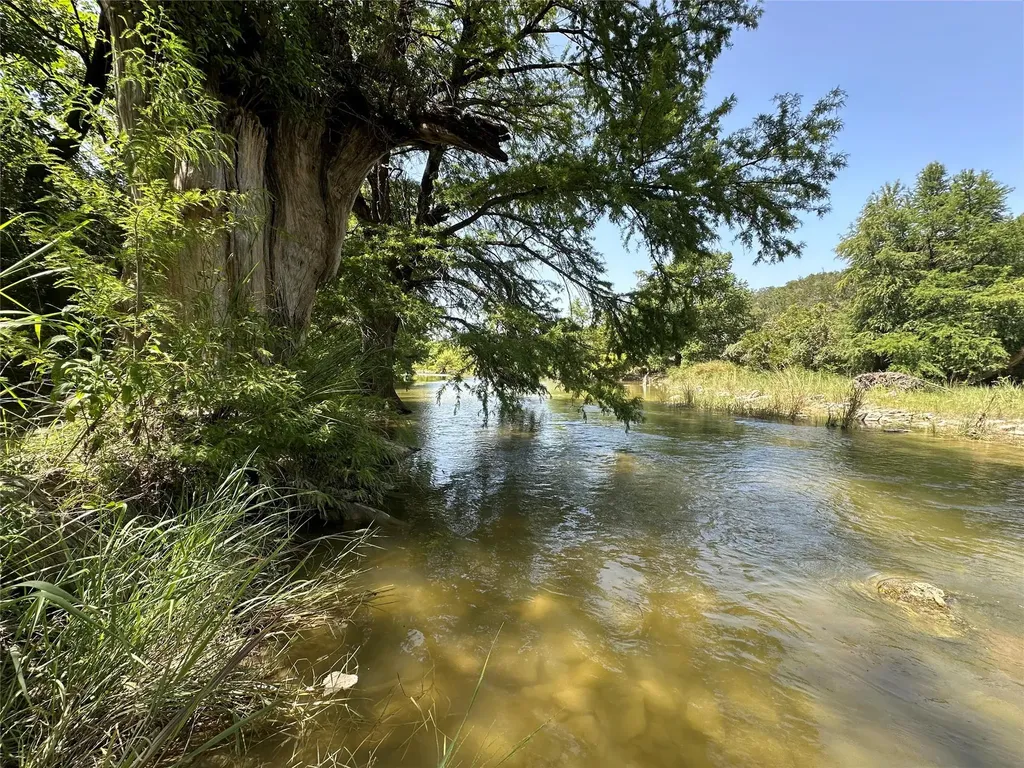 332 Turkey Dr Road Dripping Springs TX 78620