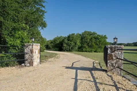140 N Encino Crossing Liberty Hill TX 78642