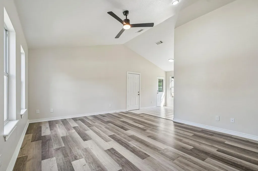 164 Southwood Drive Granite Shoals TX 78654
