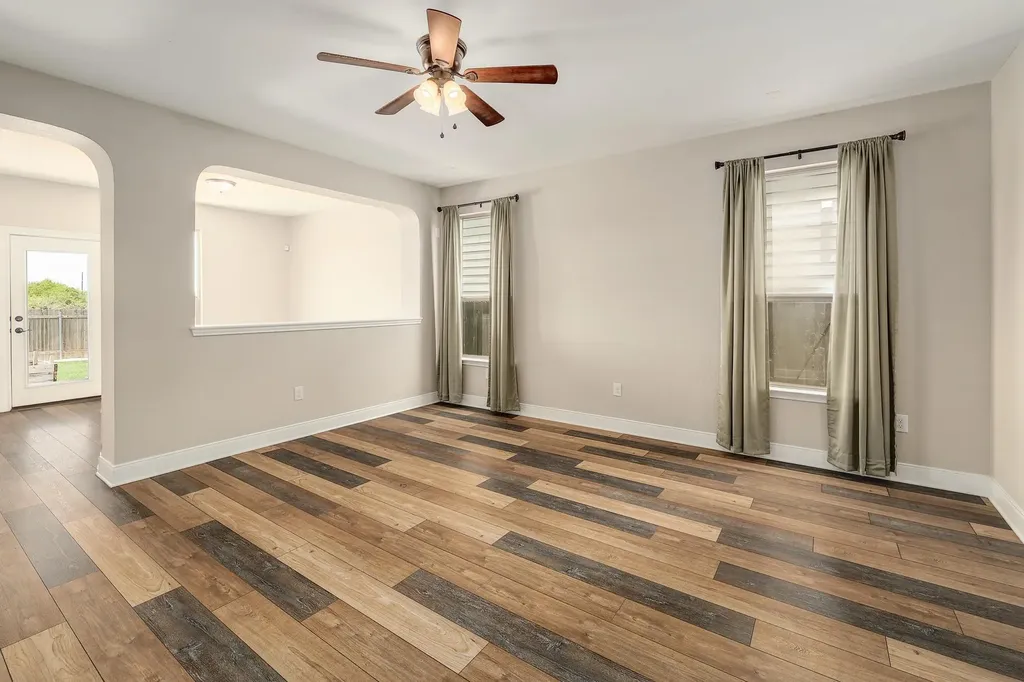 6212 Conestoga Wagon Way Del Valle TX 78617