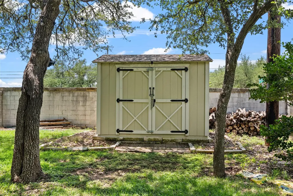 11424 Via Grande Drive Austin TX 78739