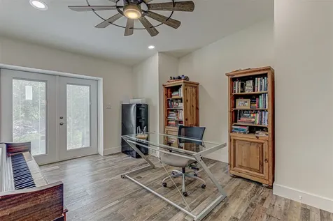 119 Miller Creek Bluff Briggs TX 78608