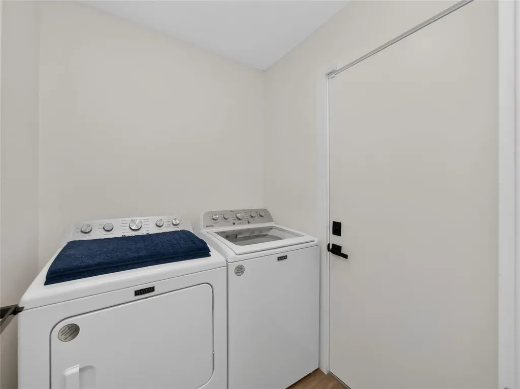 2102 Lear Lane Austin TX 78745