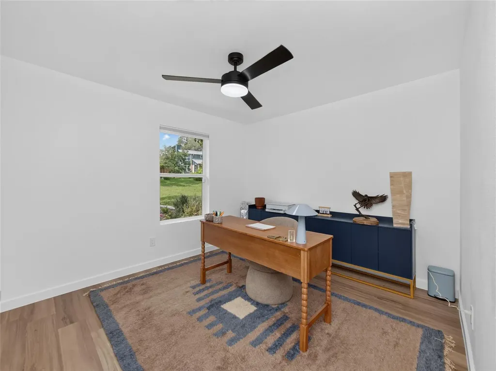 2102 Lear Lane Austin TX 78745