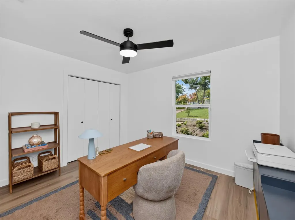 2102 Lear Lane Austin TX 78745