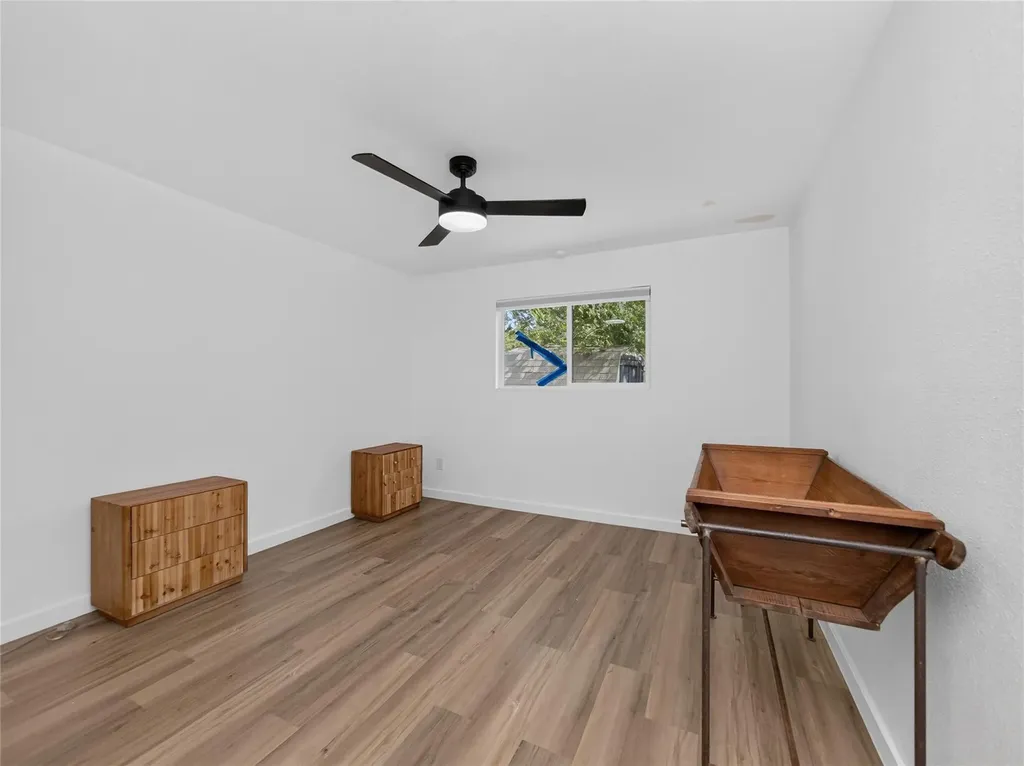 2102 Lear Lane Austin TX 78745