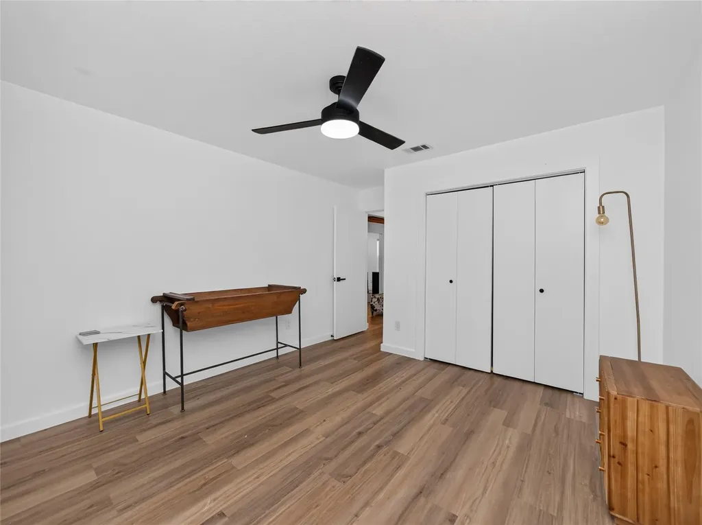 2102 Lear Lane Austin TX 78745