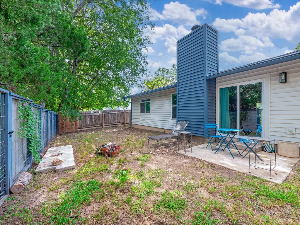 2102 Lear Lane Austin TX 78745