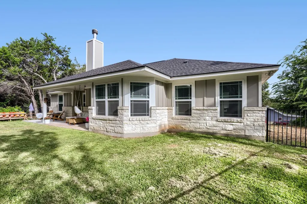 6101 Cimmaron Trail Lago Vista TX 78645