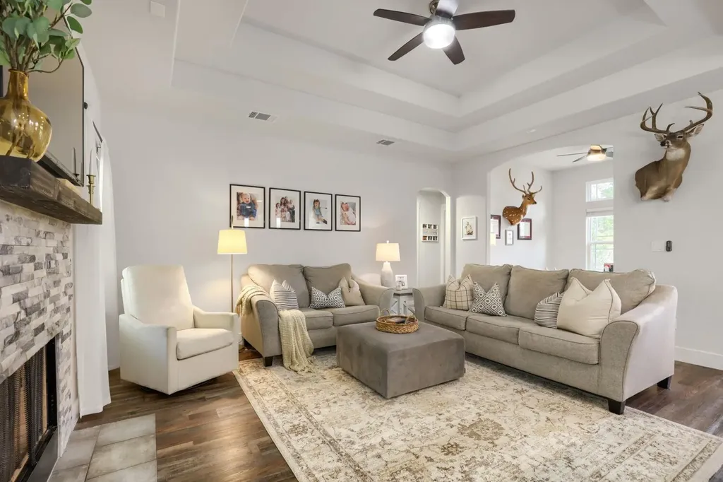 6101 Cimmaron Trail Lago Vista TX 78645