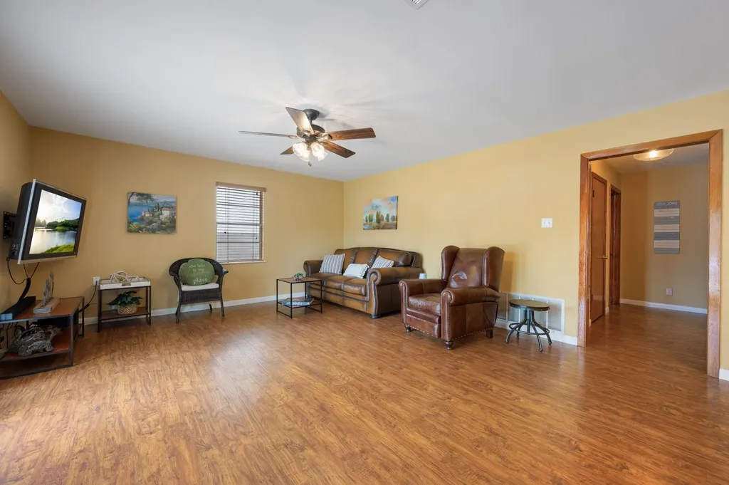 2350 Wisteria Drive Kingsland TX 78639