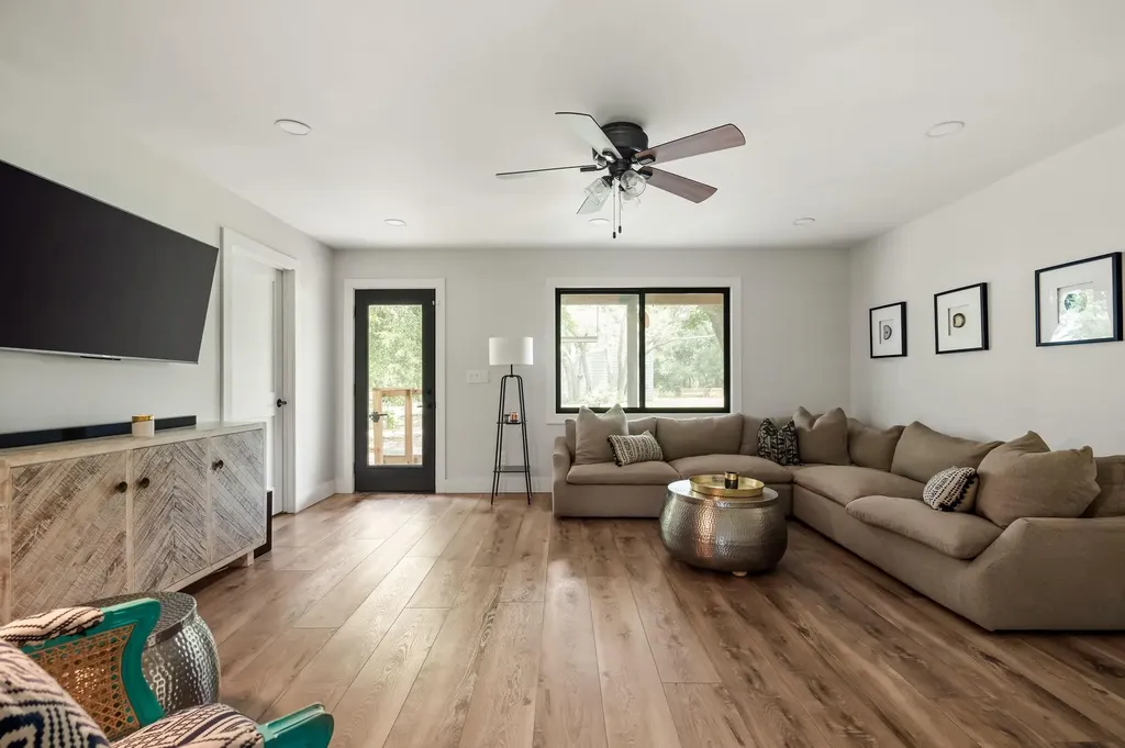 12426 Deer Track Austin TX 78727