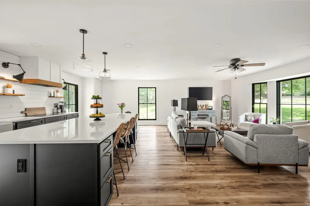 12426 Deer Track Austin TX 78727