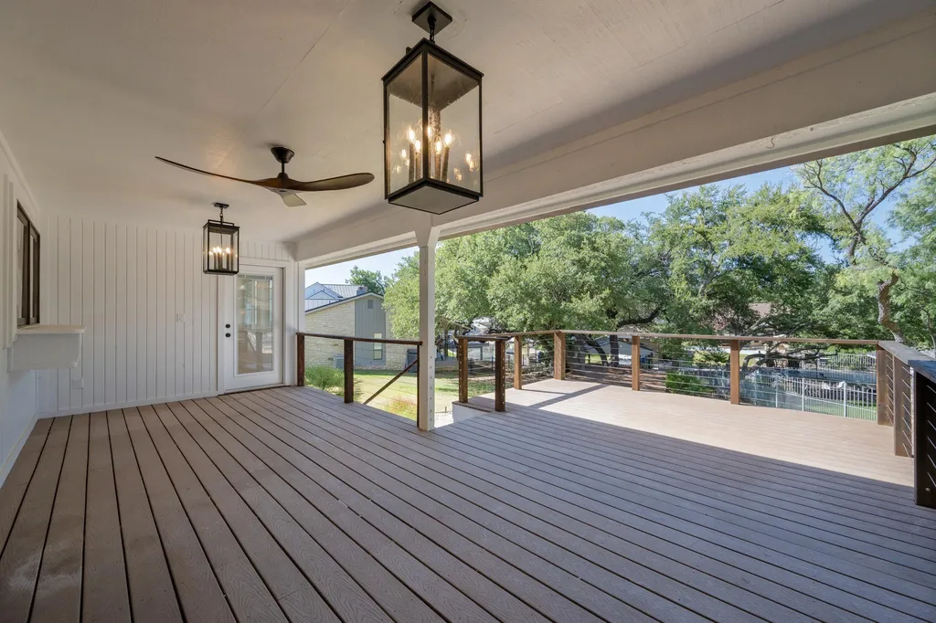 101 Third Sid W Horseshoe Bay TX 78657
