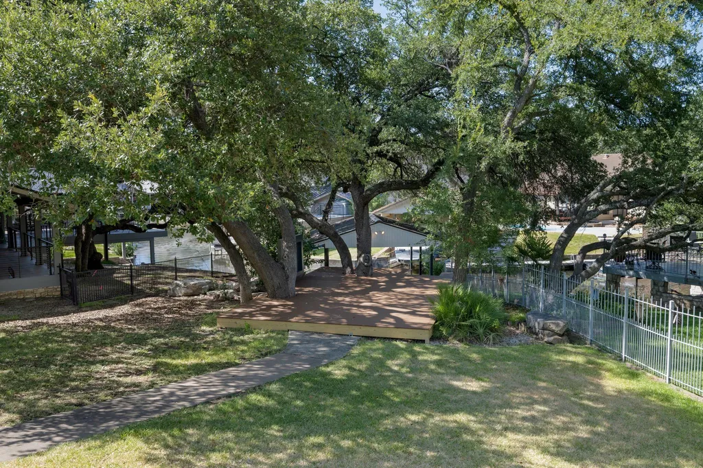 101 Third Sid W Horseshoe Bay TX 78657