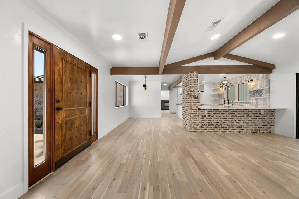 101 Third Sid W Horseshoe Bay TX 78657