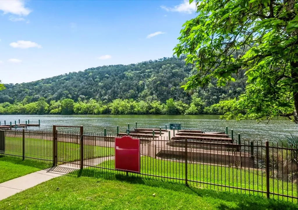 12811 Mcnelly Trail Austin TX 78732