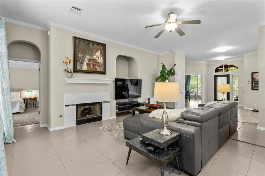 12811 Mcnelly Trail Austin TX 78732