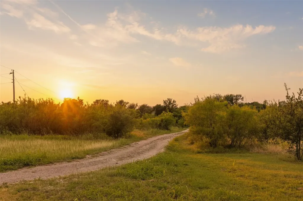 21814 Hogeye Road Manor TX 78653