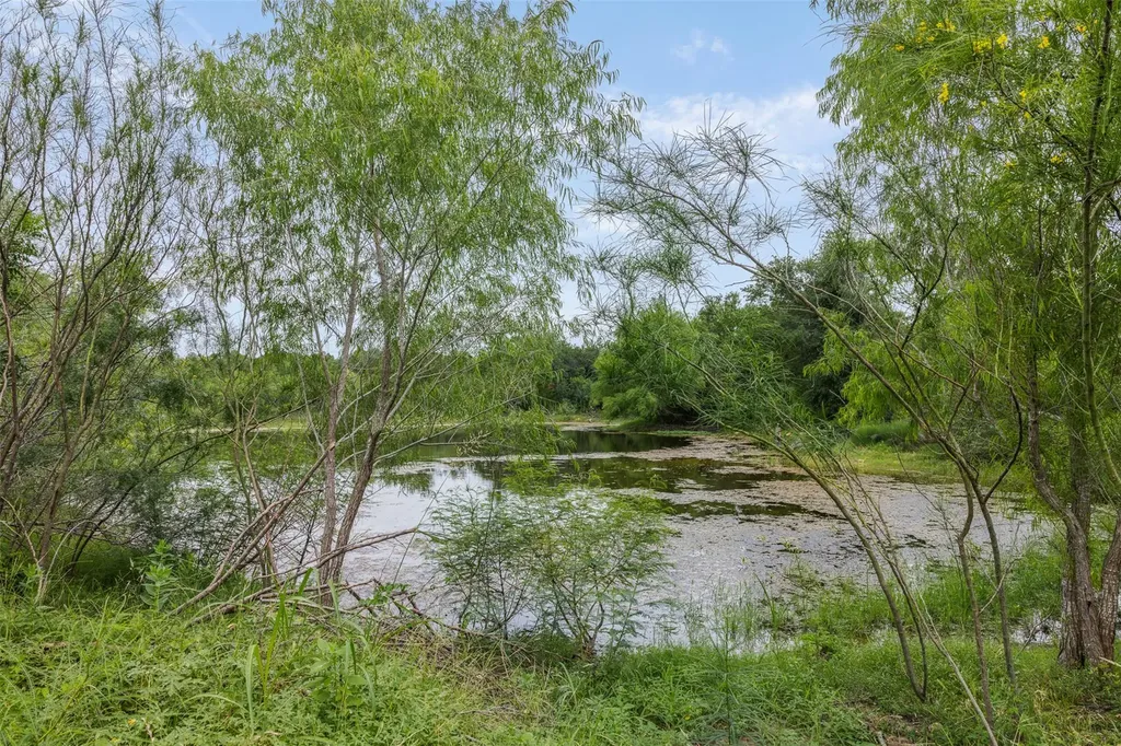 21814 Hogeye Road Manor TX 78653