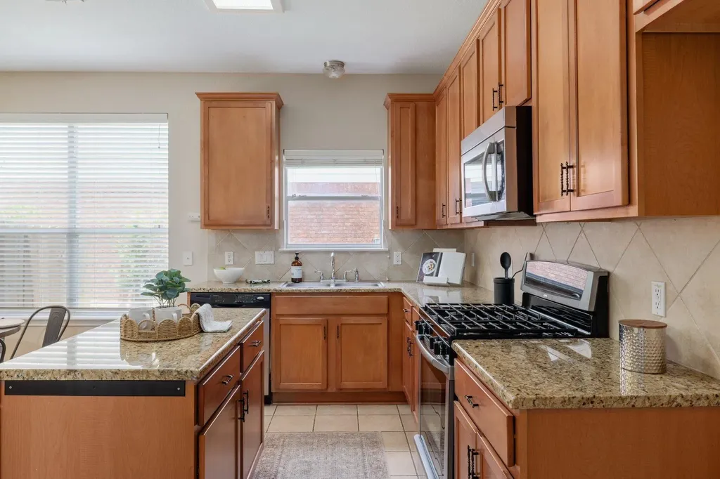 14400 Showdown Lane Austin TX 78717